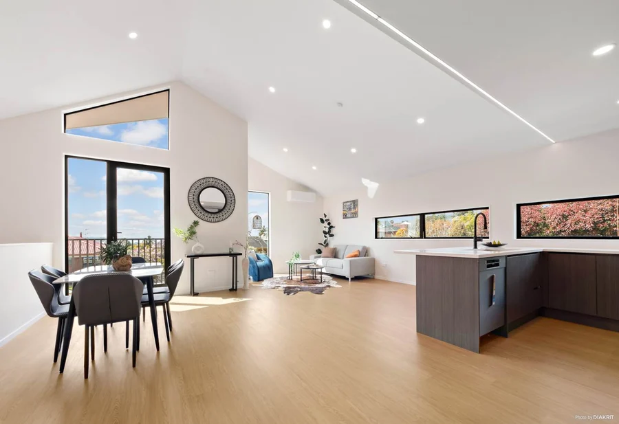 Rhino 2169 flooring in an owner-supplied room